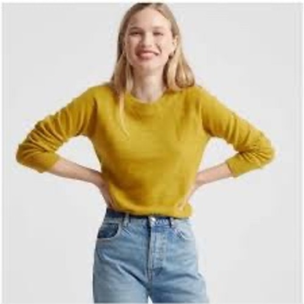 Quince Mongolian Cashmere Crewneck Sweater Spicy Mustard Yellow M